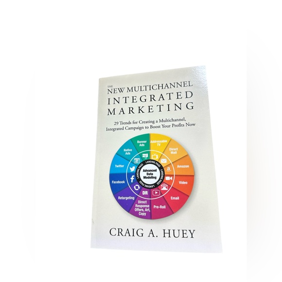 New Multichannel Integrated Marketing Book (Paperback - Like New) - Picture 1 of 2